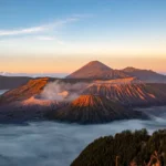 Gunung Sebagai Pasak